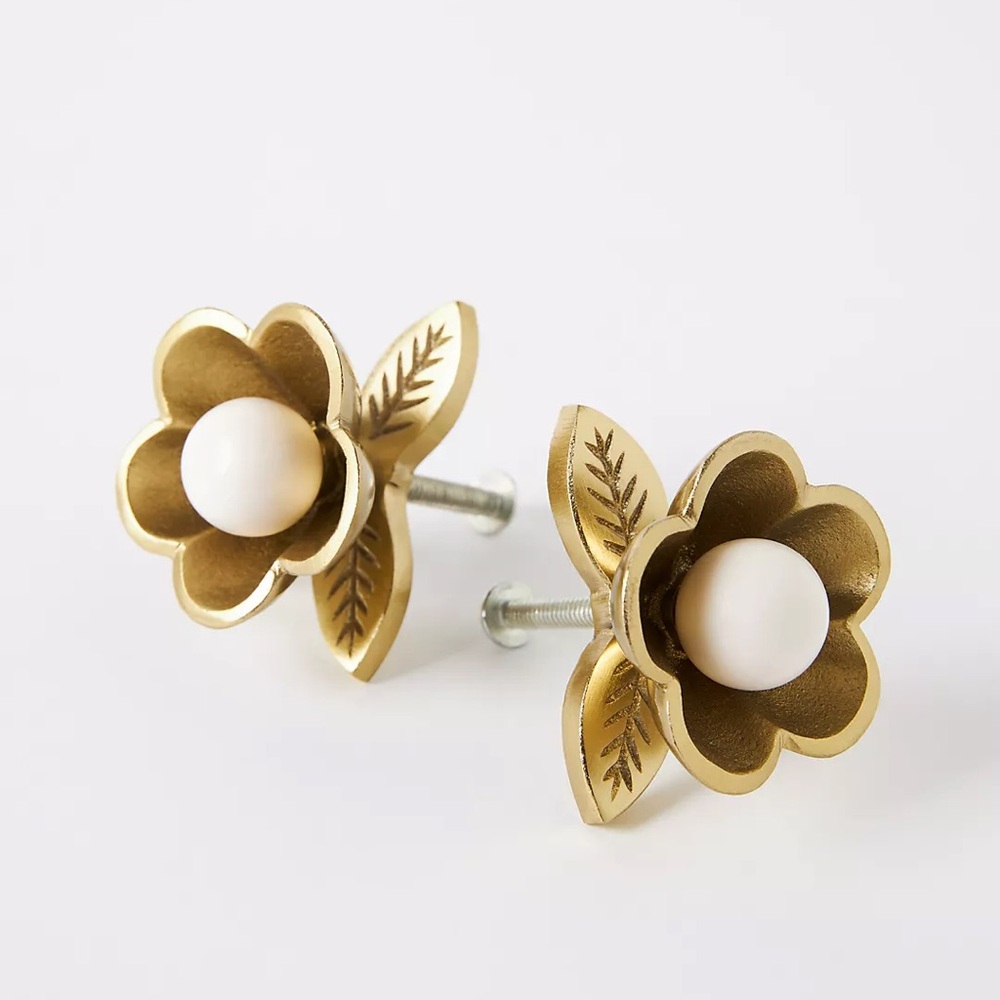 Anthropologie Nena Flower Knobs, Set of 4. brass